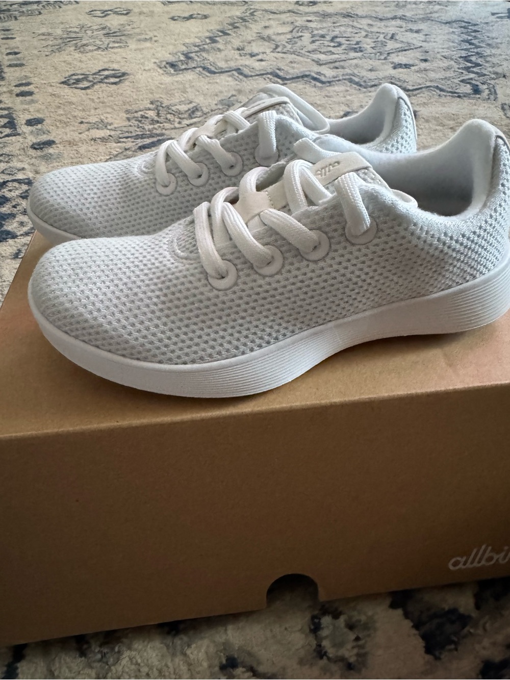 NWT Allbirds Tree Runner NZ Blizzard White Sneakers Women's Size 5 W5